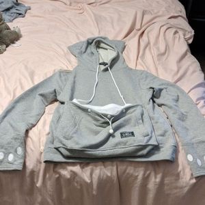 Uni Habitat Cat pocket hoodie from Japan